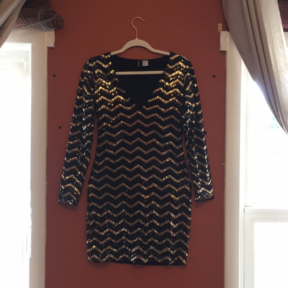 Sequin Long Sleeve Bodycon Dress